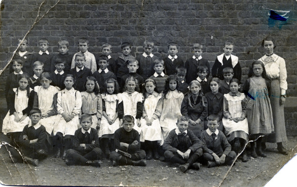 Woodford Halse Village Church School 1910.
