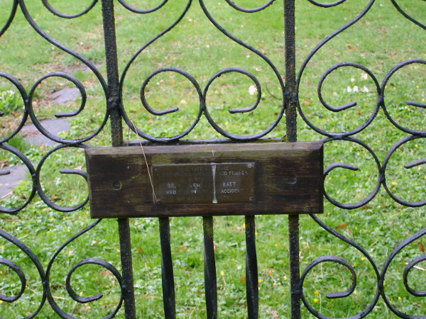 Dedicated memorial gate to the Moravian Churchyard