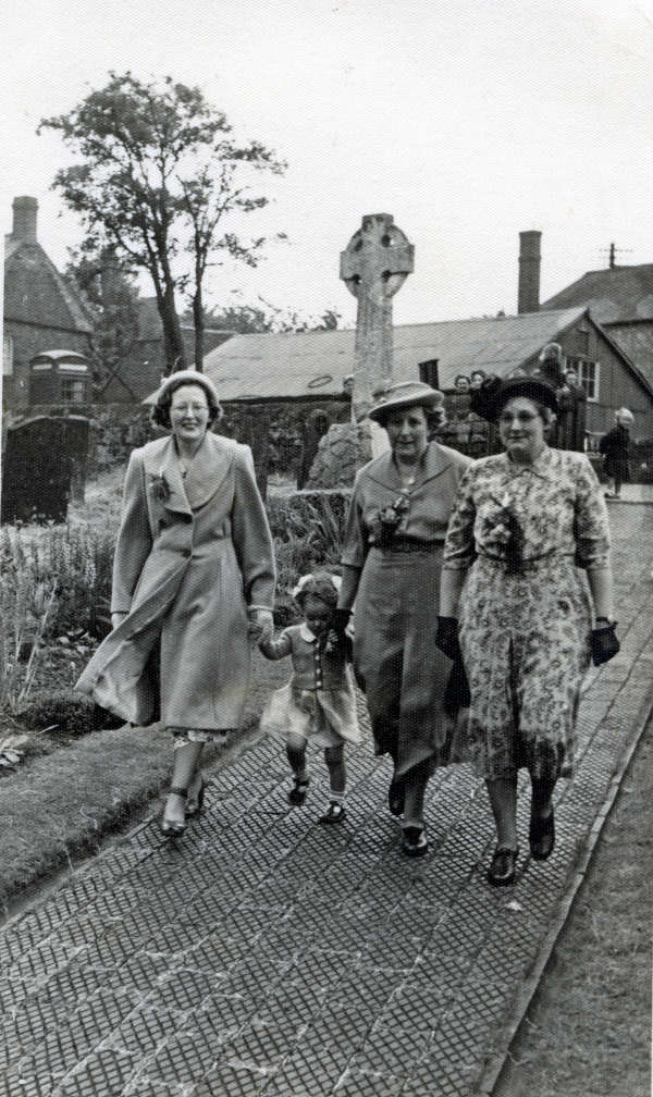 Wedding Guests Mrs Edith Hisom (nee Kite), Pauline Hisom aged 2 , Mrs Ada Kite and Mrs Edith Ingram 1950.
